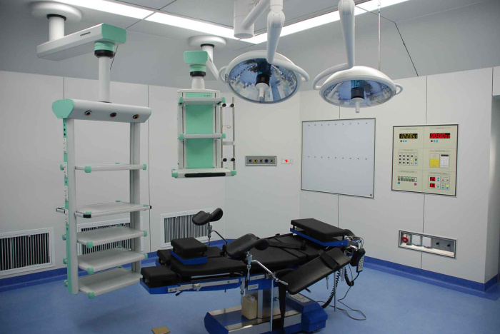 >What factors will cause infection in the clean operating room