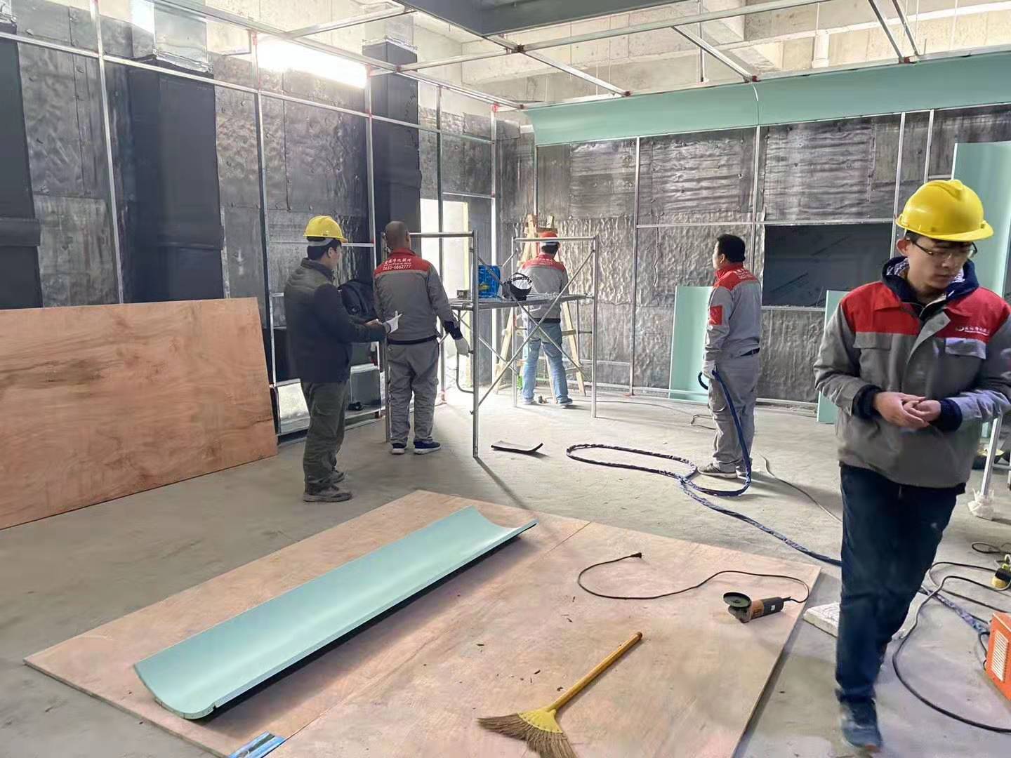 愛(ài)德凈化數(shù)字一體化手術(shù)室施工火熱進(jìn)行中。。。